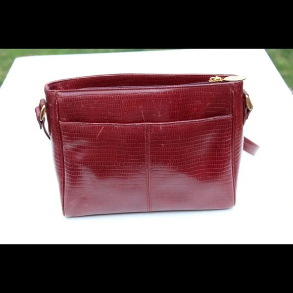 Etienne Aigner cross body bag - Picture 2 of 8